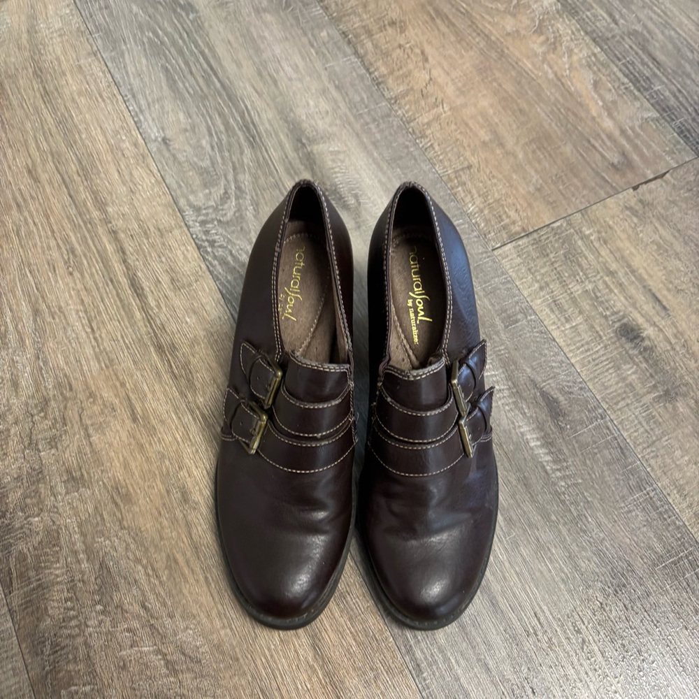 Brown Leather heal shoe with Buckle Detail